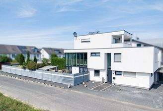 Straßenansicht
