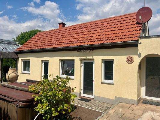 Gartenhaus 2 Räümen/Dusche rechts Eingang Garage