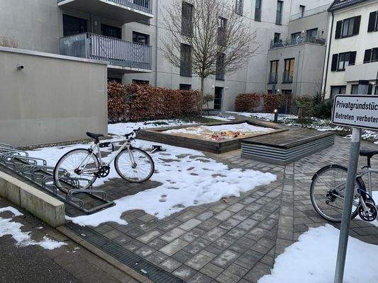 Barrierefreie Eingang hinten