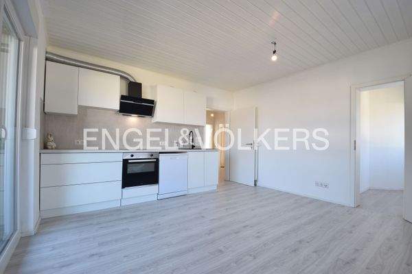 Die Einbauküche (hier OG) ist ebenfalls im Preis enthalten