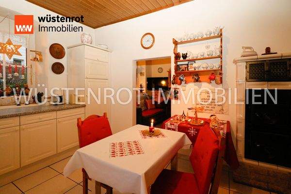 Küche m. Essplatz EG