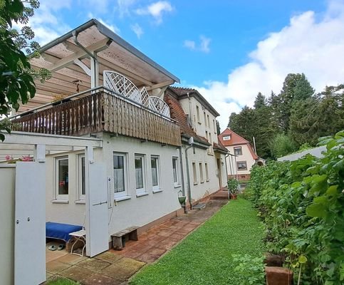 Hausansicht Rückseite zum großen Balkon