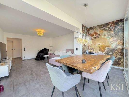 1. OG Wohnzimmer Essbereich