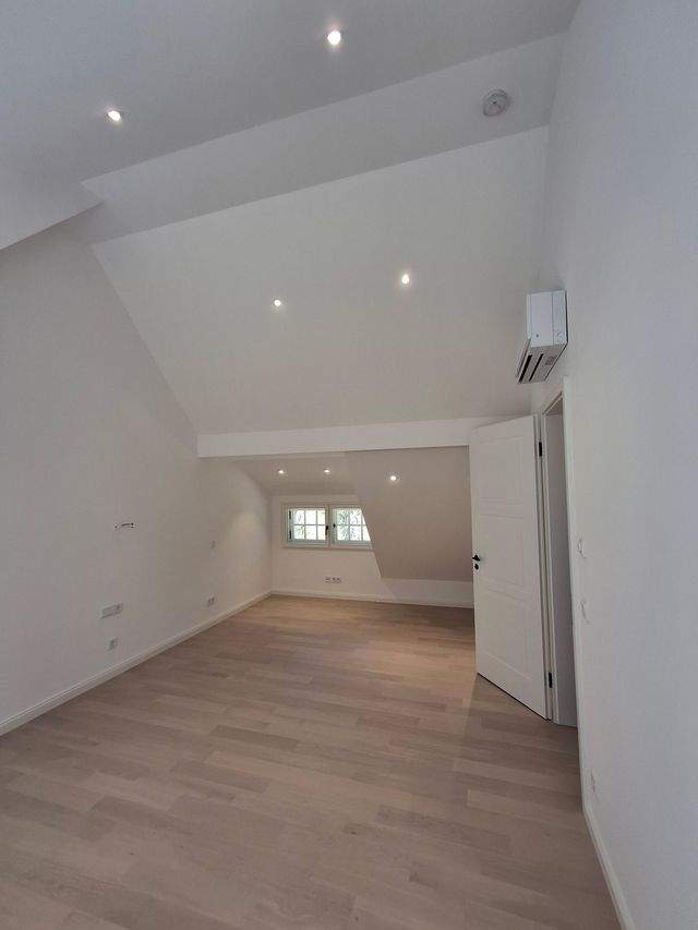 Einzigartige Altbauwohnung mit exklusiver Lage in Marburg - Foto 2