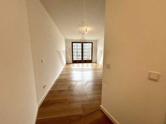 Flur mit Blick ins Apartment