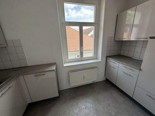 2 RWE 2.OG links Küche