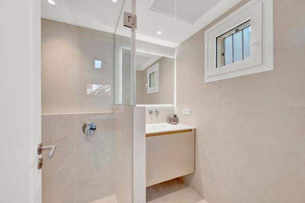 Bathroom in a villa in Costa den Blanes