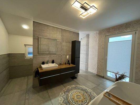 Badezimmer Ansicht 2