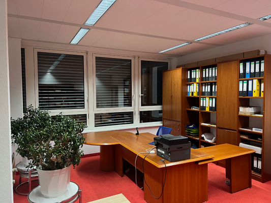 Büro 36 qm - möbliert