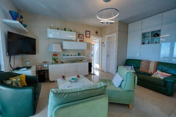 Kreta, Kefalas: Schöne Villa mit Swimmingpool und Meerblick zu verkaufen