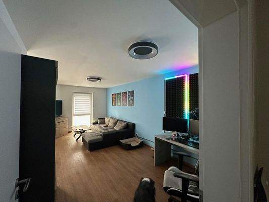 Wohnen von Zimmertür zu bodent