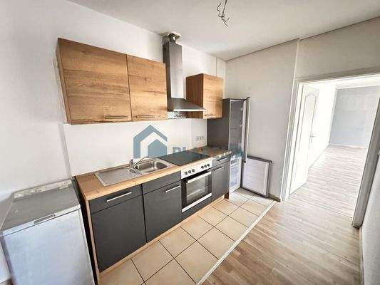 Küche mit Einbauküche