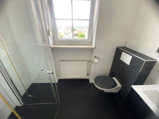 Bad - 1. OG Neu saniert 1. Bild