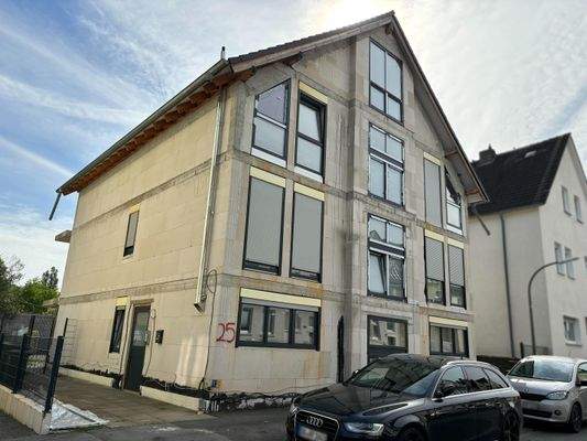 Front-/Seitenansicht links