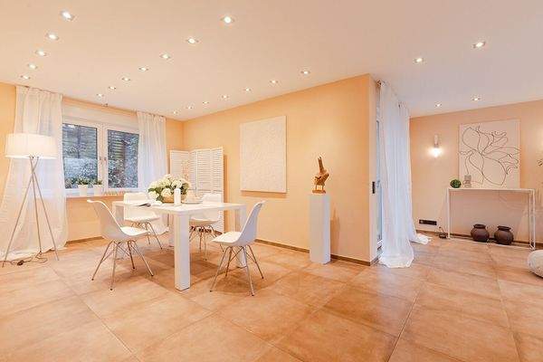 ...Essbereich mit Zugang zur...