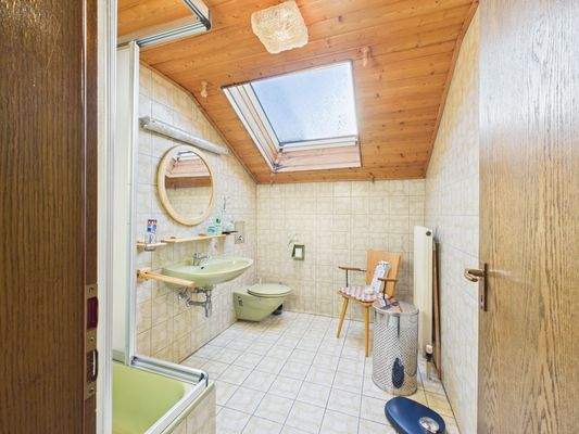 21 Badezimmer OG.jpg