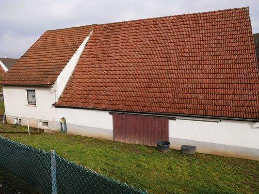 Nebengebäude  Scheune mit Schlachtküche und Partyraum