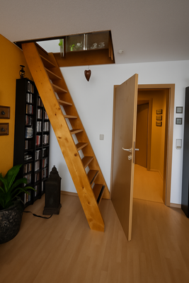 Treppe in den Speicher