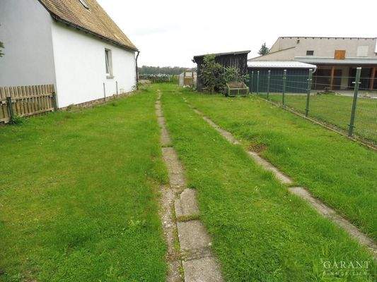 08-Grundstueckseinfahrt