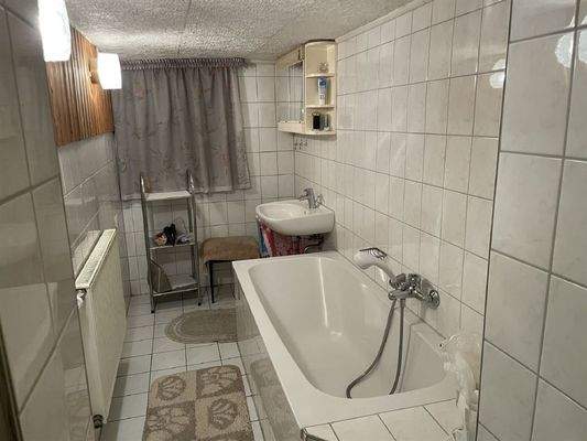 Badezimmer im Keller