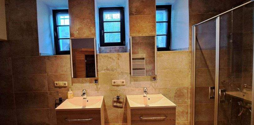 Waschplatz im EG Bad.jpg