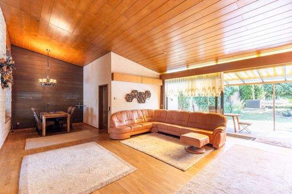 Wohn-Essbereich 1.jpg