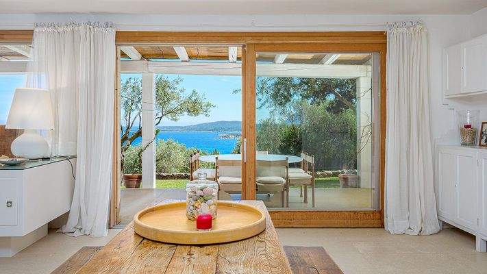 Waterfront Villa Marinella SALE and RENT - Porto R