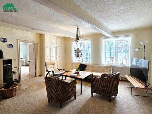 Wohnzimmer mit neuem Kaminofen