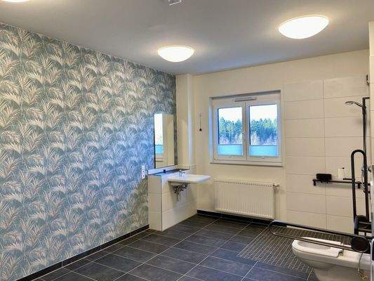 12) Sanitärbereich