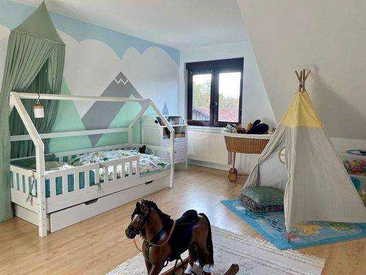 Kinderzimmer im OG