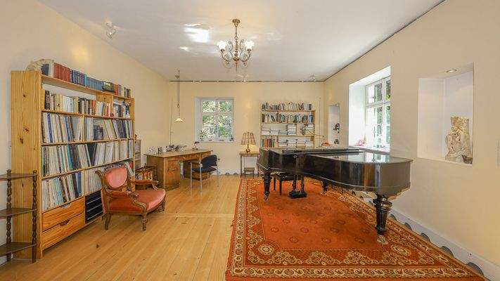 KITZIMMO-Historische Villa in idyllischer Lage kaufen - Immobilien Pinswang Tirol.