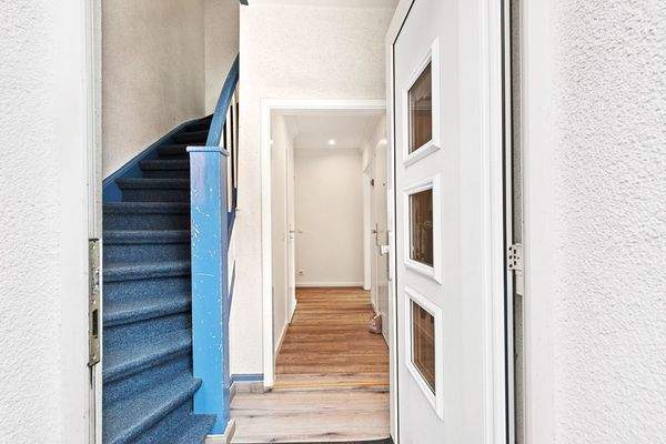 Eingangsbereich und Treppenhaus