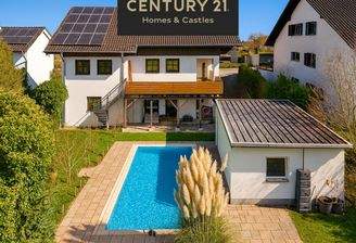 Einladendes Anwesen mit Pool und Garten