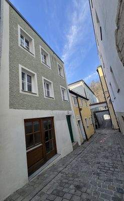 in Richtung Höllgasse / Donau