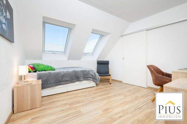 Schlafzimmer mit Ankleide