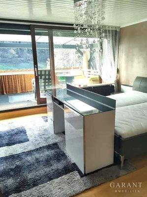 Schlafzimmer mit Balkon