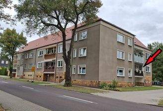 Vorderansicht von rechts