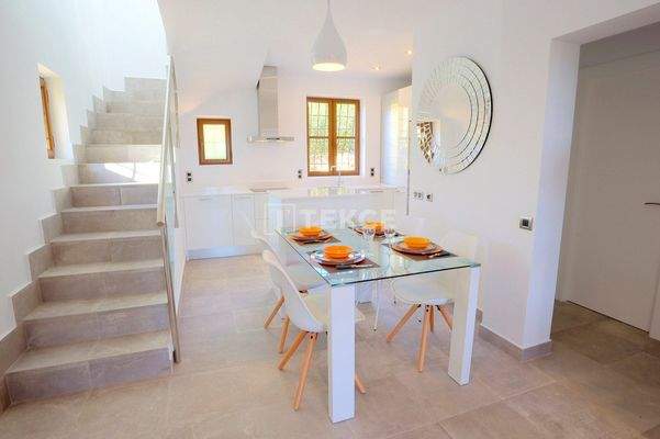 Exquisite Detached Villas in a Luxurious Resort in Almería
