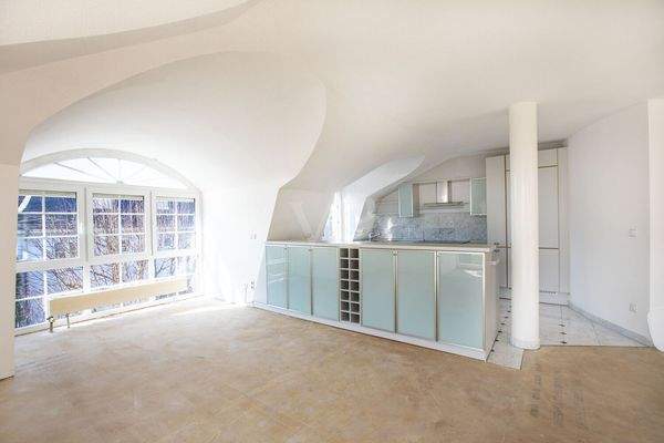 Blick auf den Essbereich und die Küche