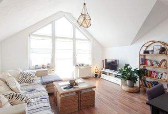 100_Helles Wohnzimmer.jpg