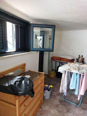 Ostkreta, Chamaizi: Traditionelles zweistöckiges Haus mit Innenhof zu verkaufen