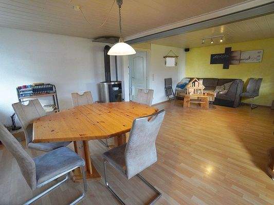 Wohn- und Essbereich im EG
