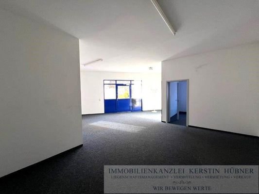 Büro und Eingangsbereich Betriebsgebäude