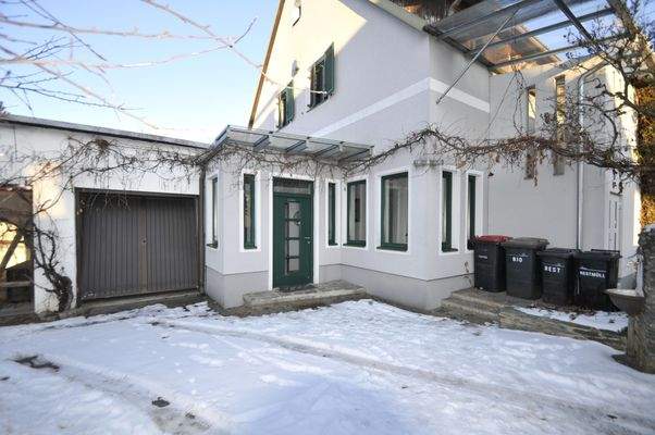 Ansicht und Eingang zur 1. Einheit