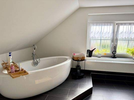 Badezimmer im Obergeschoss