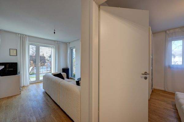 Gang zum Schlafzimmer und Wohnzimmer 