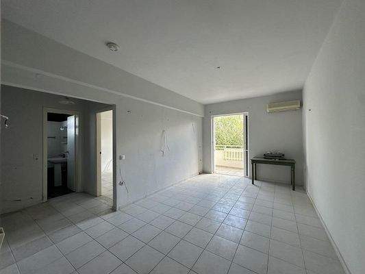 Kreta, Platanes: Hotel in Strandnähe zum Verkauf