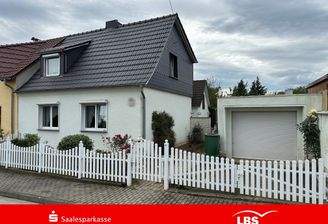 Doppelhaushälfte - Straßenansicht