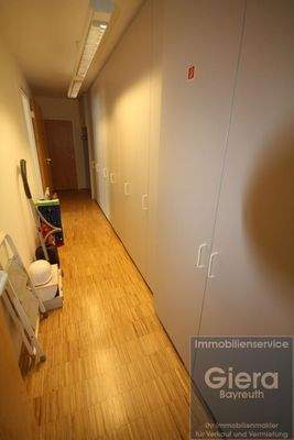 Flur und Abstellraum UG