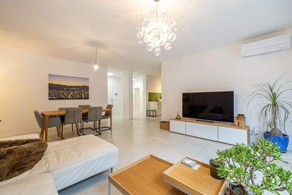 Wohn- und Esszimmer_Ansicht II